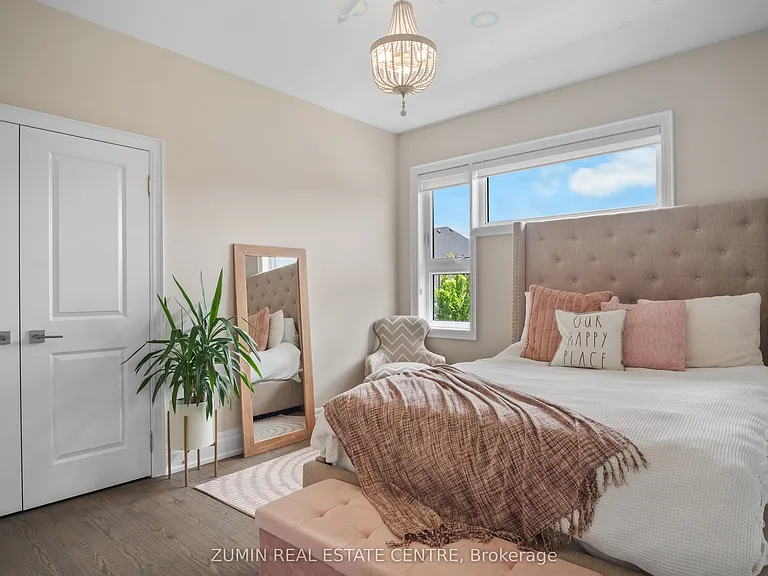39 Lyle Way — Photo 20