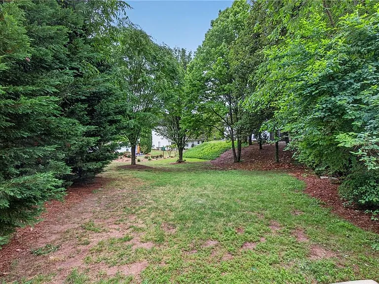 275 Cottonwood Creek Cir — Photo 27