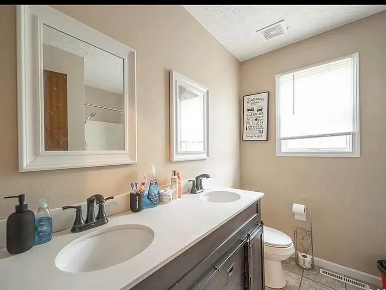 24010 Turtle Ln — Photo 6