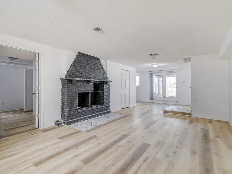 4220 36th St W — Photo 22