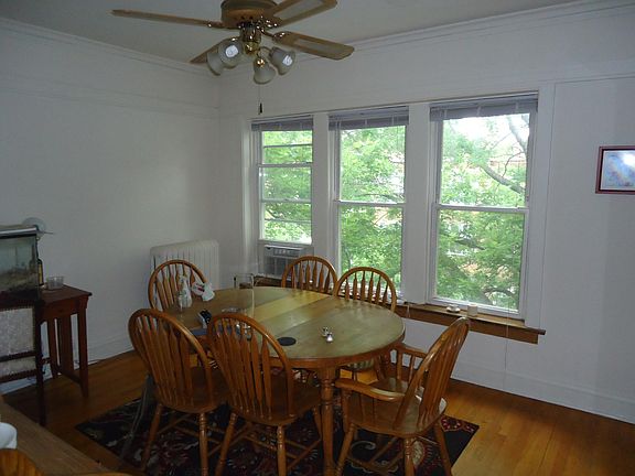 3rd image of 3001 W Leland Ave