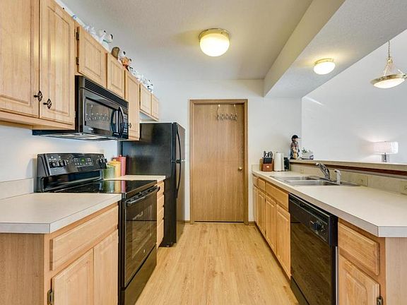4th image of 1155 Arbor Oaks Ln