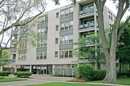 1st image of 1535 Park Ave APT 204