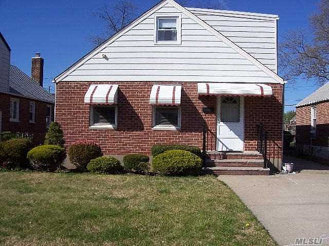 1st image of 191 109th Ave