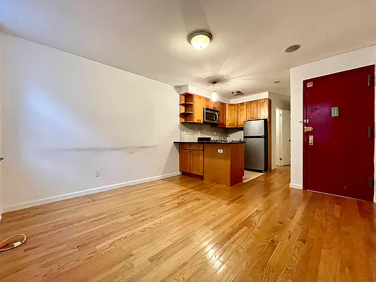 Rented by J Misrahi Realty Corp | media 18