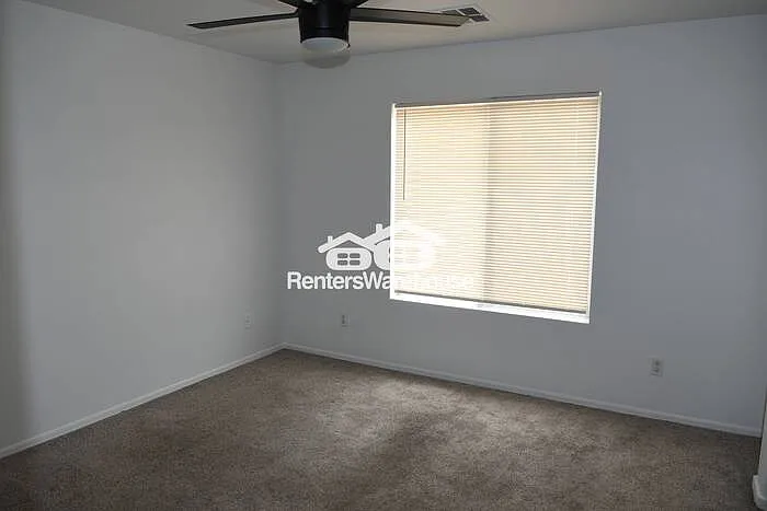 1623 E Silverbirch Ave — Photo 4