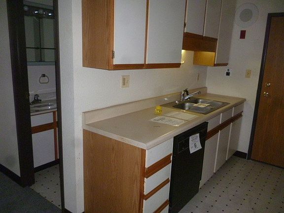 4th image of 3130 W Monroe St APT 108