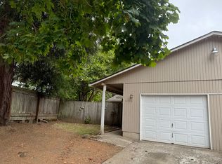 6366 F St, Springfield, OR 97478