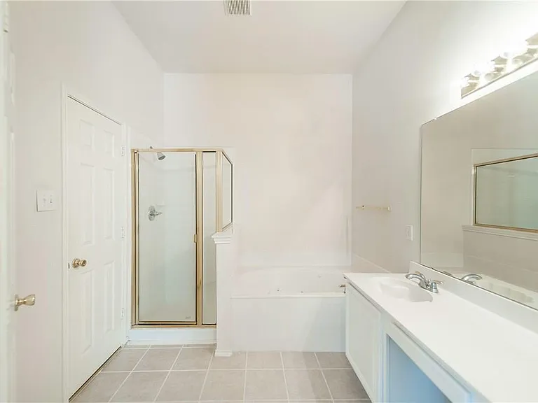 2424 Brycewood Ln — Photo 25
