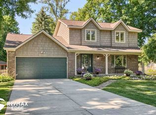 3330 Wallingford Dr, Grand Blanc, MI 48439