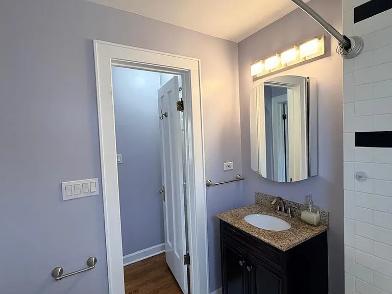 5540 N Luna Ave #2 — Photo 12