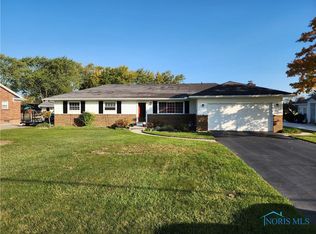 4231 Pickle Rd, Oregon, OH 43616