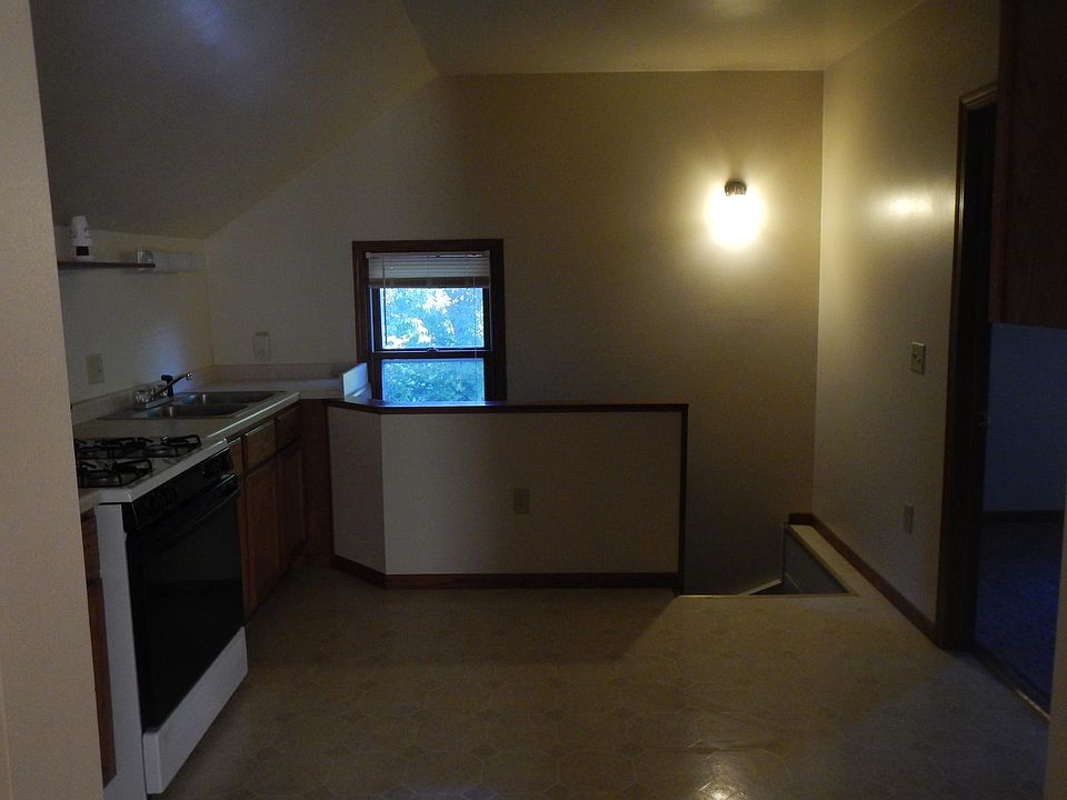 2nd image of 1250 Cedar St #A