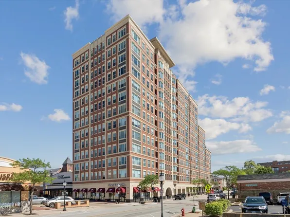 77 S Evergreen Ave Unit 406, Arlington Heights, IL 60005