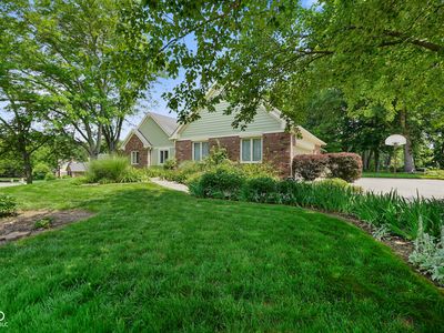6118 Deerwood Dr, Greenwood, IN, 46143