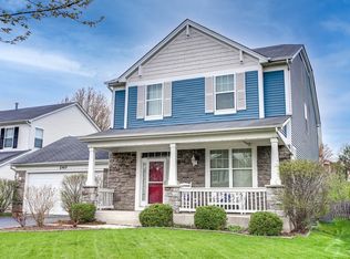 240 Valley View Dr, St Charles, IL 60175