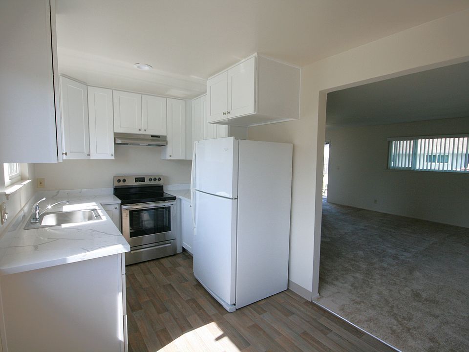 1st image of 685 Nido Dr #3