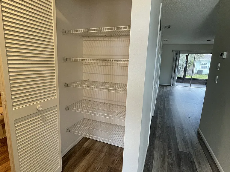 12512 Knollbrook Ln — Photo 15