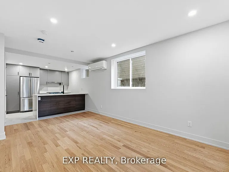 512 Roosevelt Ave #A2 — Photo 10