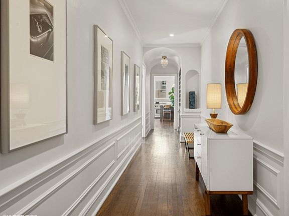 4th image of 3300 N Lake Shore Dr APT 9E