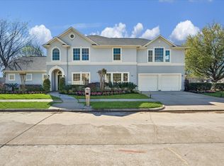 4042 Glen Cove Dr, Houston, TX 77021