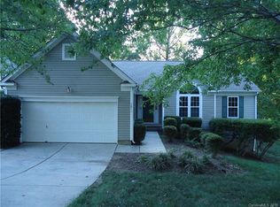 7814 Ambleside Dr, Charlotte, NC 28216