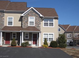 61 Lower Ridge View Cir UNIT F, East Stroudsburg, PA 18302