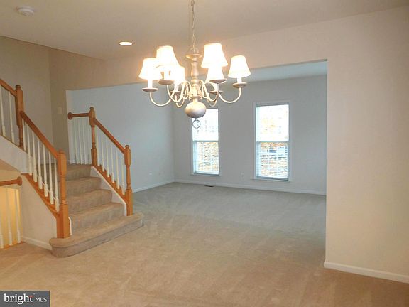 5th image of 5065 Village Fountain Pl