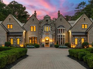 4560 Harris Trl NW, Sandy Springs, GA 30327