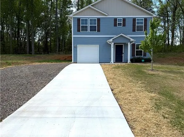 150 Ariel Ct, Mocksville, NC 27028