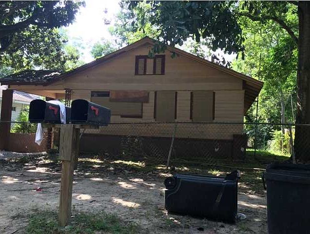 2nd image of 718 Johnston Ave