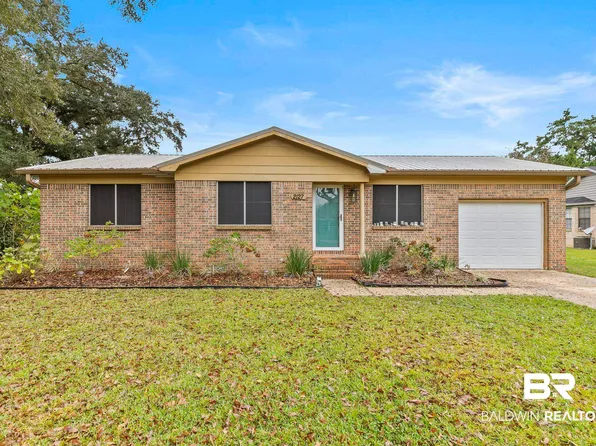 2127 N Pine St, Loxley, AL 36551