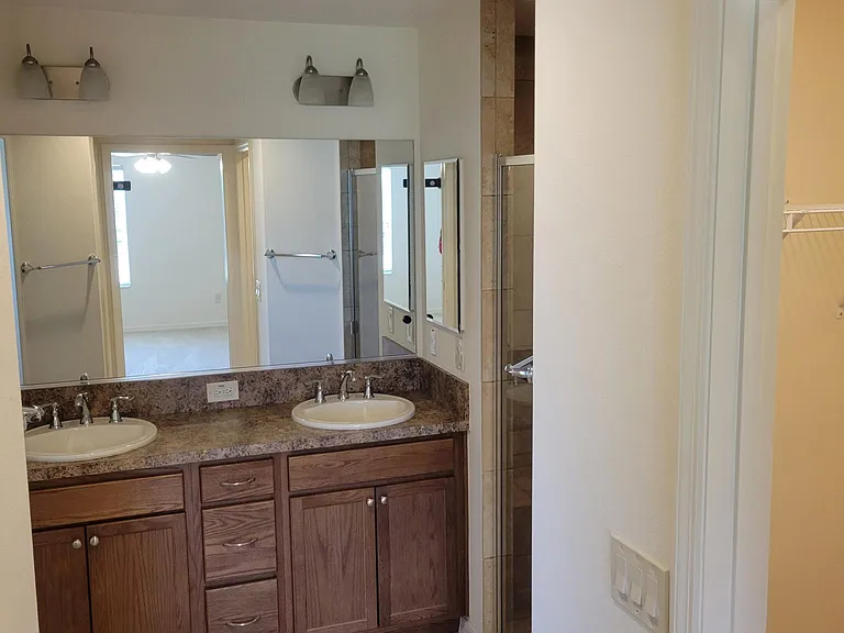 11223 Hess Way — Photo 7