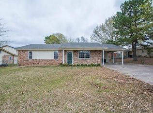 804 Angela Cir, Barling, AR 72923