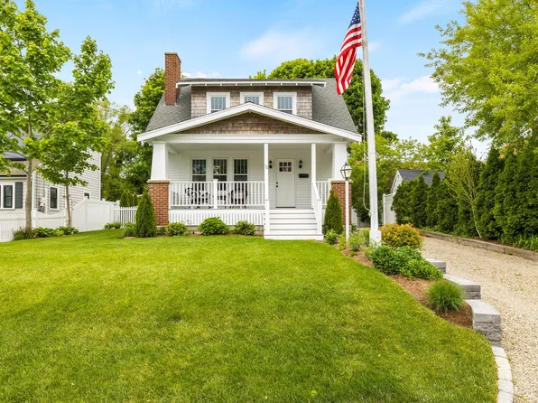 12 Dartmouth Street, Hyannis, MA 02601