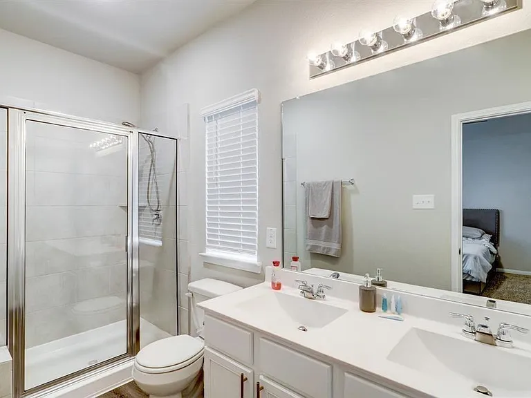 22219 Sovereign Heights Ln — Photo 5