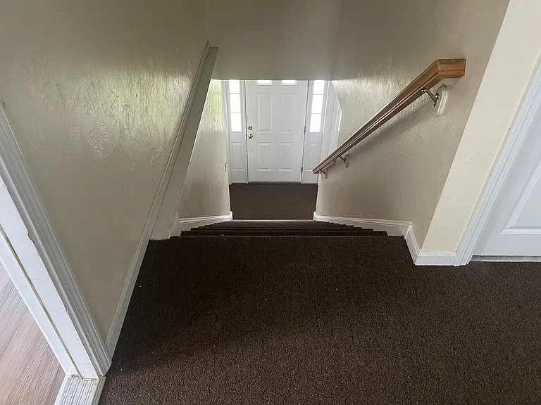 184 Webster St #2 — Photo 8