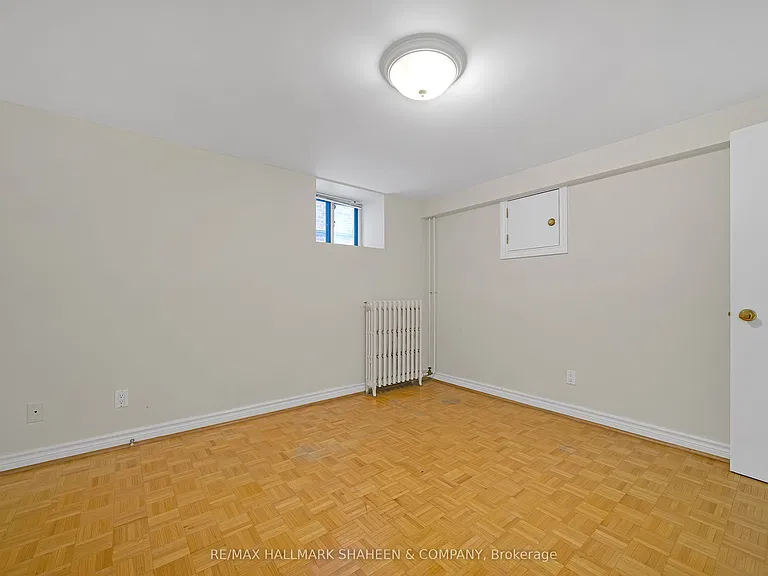 12 Foxbar Rd #BASEMENT — Photo 10