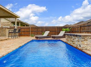 308 Cyril Dr, Hutto, TX 78634