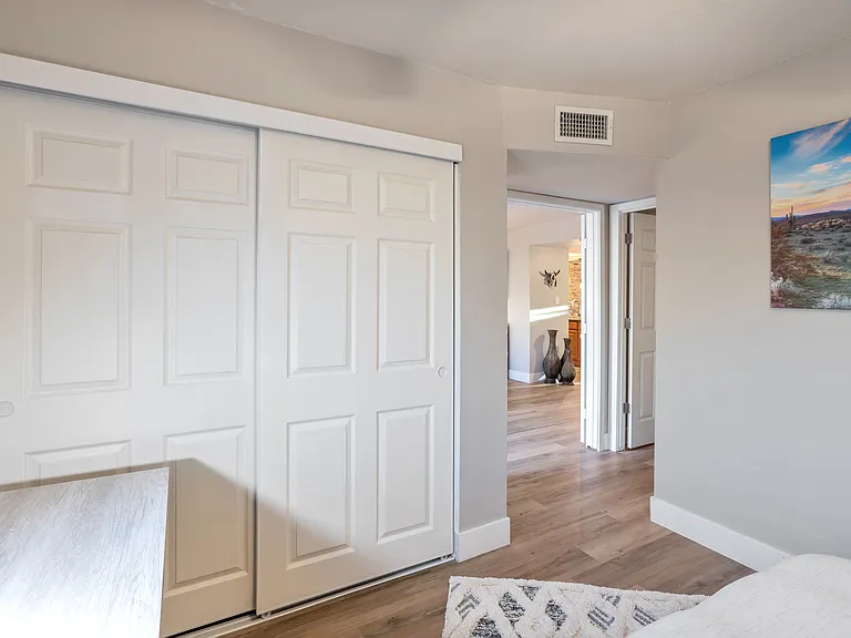 5045 N 81st St — Photo 38