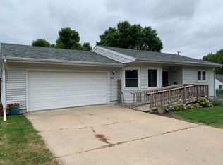 1811 E 14th St, Sioux Falls, SD 57103