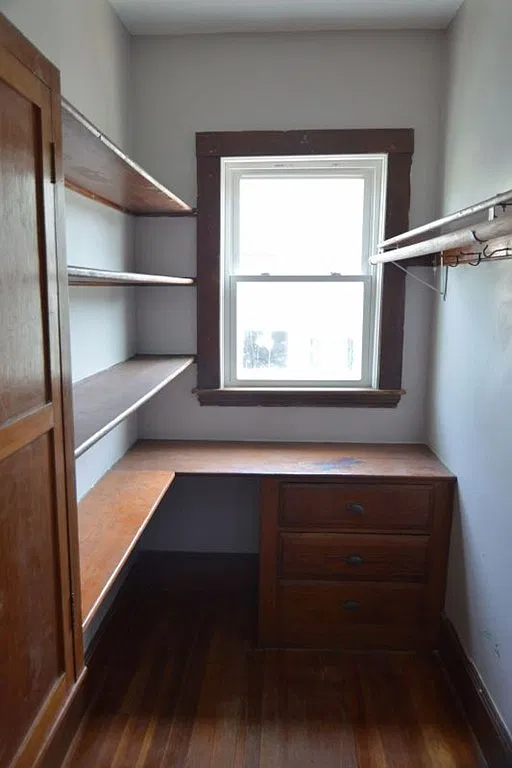 4 bed, 1.0 bath, 1400 sqft, $3,750 — Photo 4