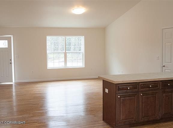5th image of L2 Sunlit Fields Ct