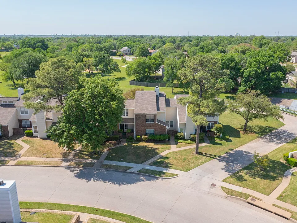 846 Creekside Dr