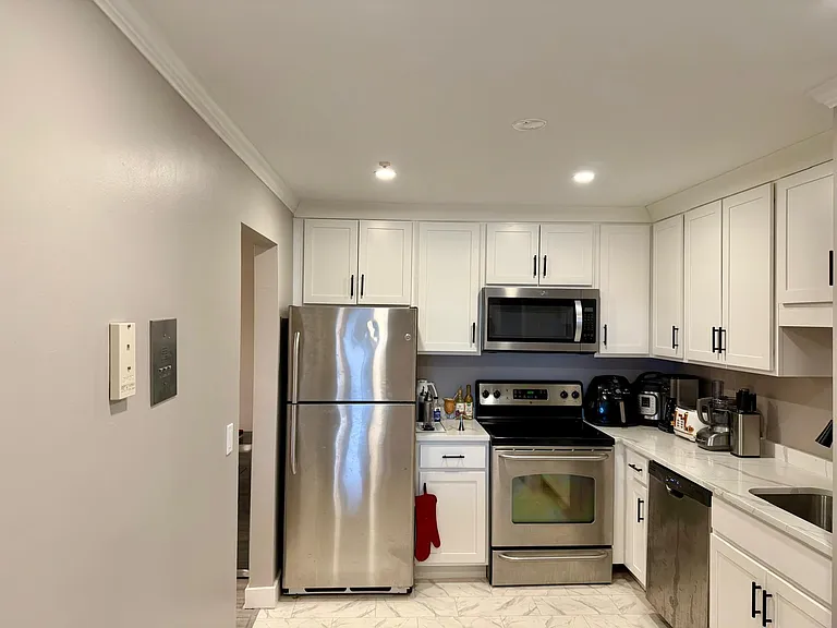 740 Central St #11 — Photo 19
