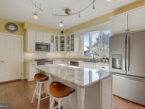 5th image of 19309 Sherwood Green Way