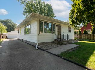 1640 Elmwood Ave, Oshkosh, WI 54901