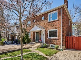 10 Elm Rd, Toronto, ON M5M3T2