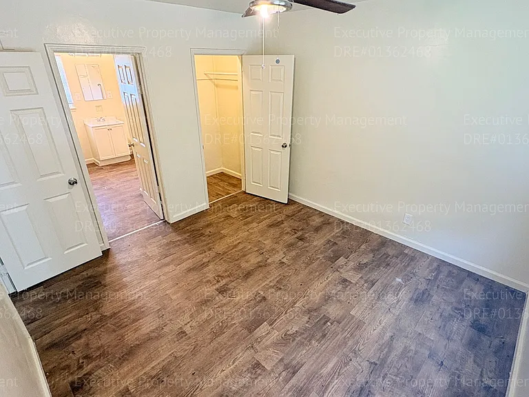 2321 N Inyo St — Photo 7