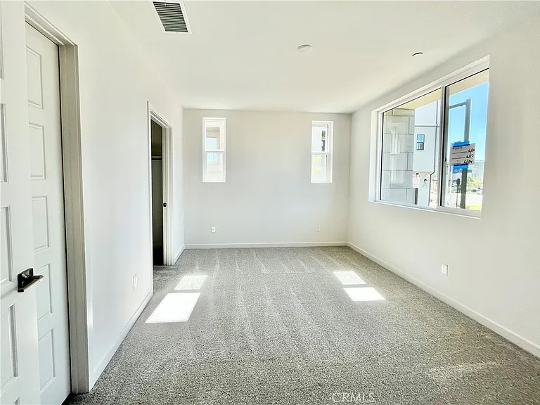 27073 Tanager Ln — Photo 4